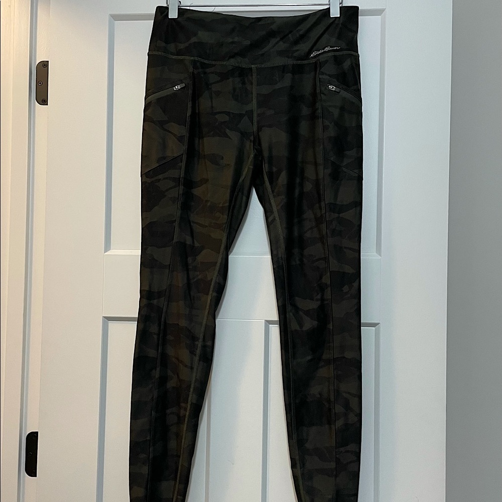 Eddie Bauer Women's Trail Tight Leggings - Camo